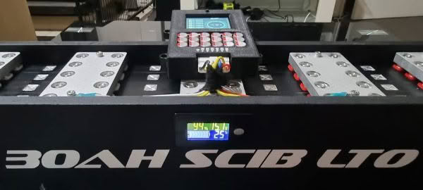 30Ah SCIB LTO battery system with display screen
