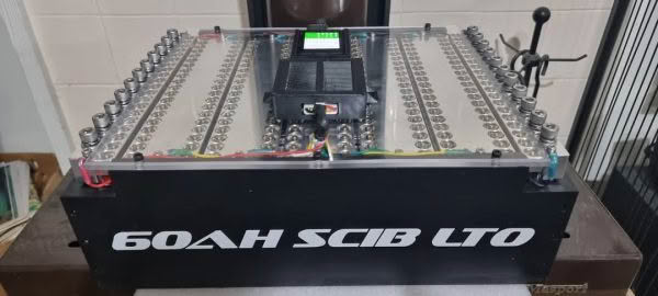 60Ah SCiB LTO battery pack on table.