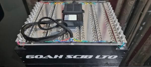 60Ah LTO battery pack with wiring and display.