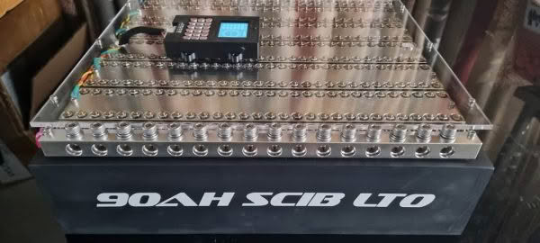 90AH SCIB LTO battery pack with controller on top.
